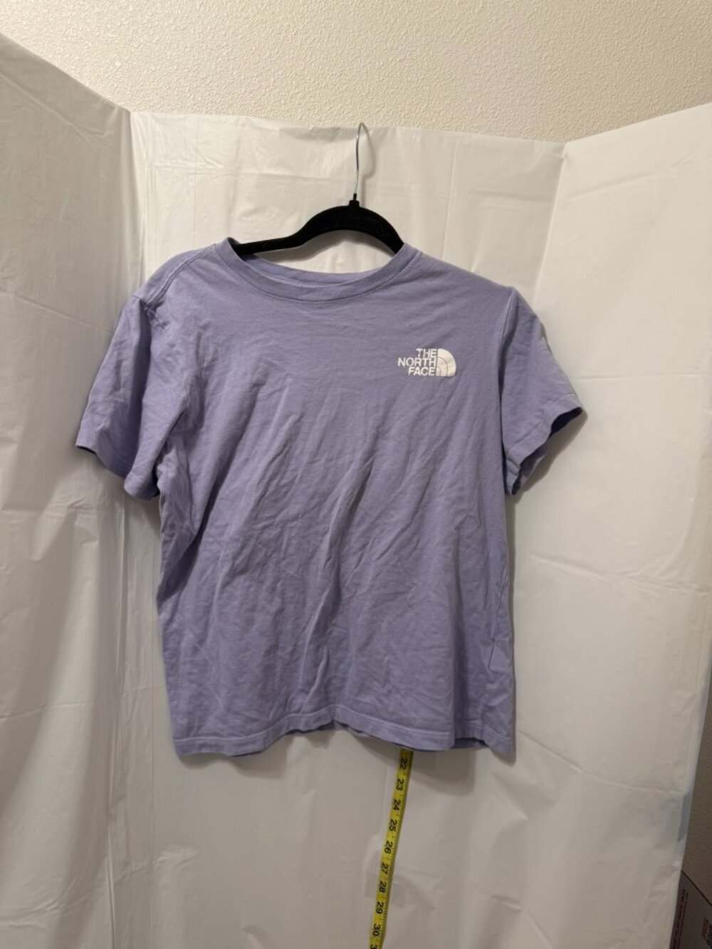 The North Face Womens Medium Lavender Short Sleeve Tee